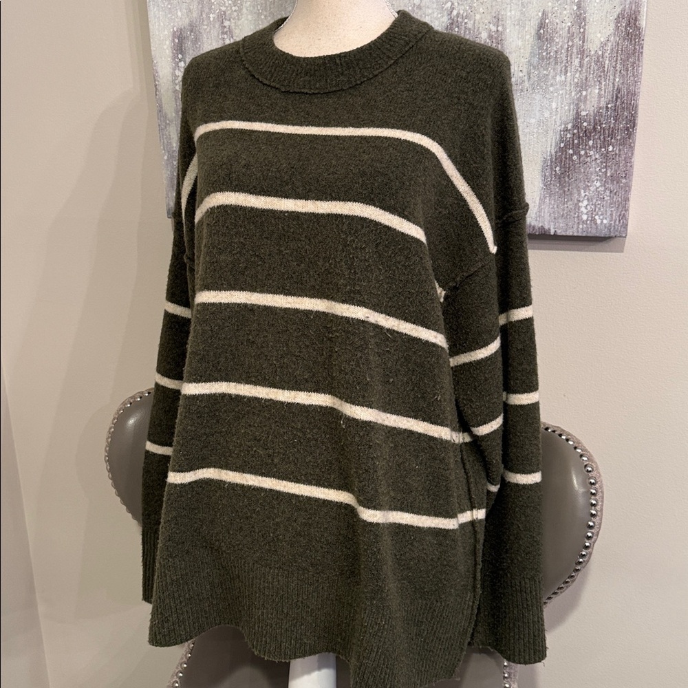 Aerie oversized Cozy Hunter Green Striped Women's Sweater - Picture 2 of 5